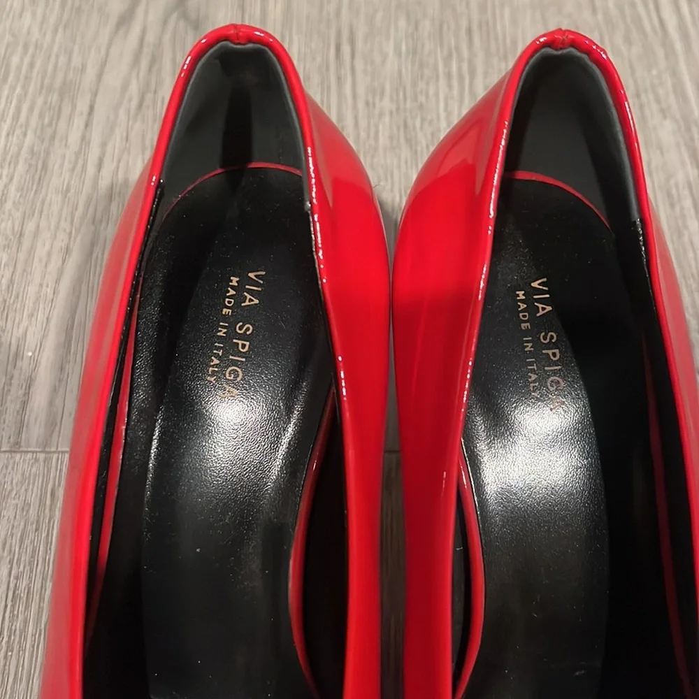 Like new made in Italy Via Spiga Shoes | Via Spiga Low Pointed Toe Heels |